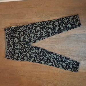 Victoria Sport Animal Print Open Crochet Detail Side Stripe Leggings. Size Large